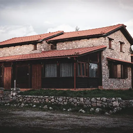 Mont Valley Boutique *