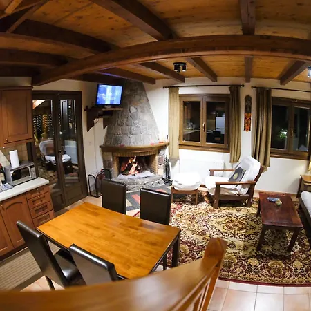 Mont Valley Boutique Chalets Шале Арахова